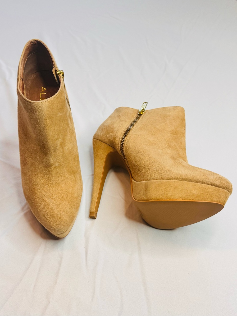 NEW ALDO Alhurshah-36 Tan Suede Zip up Boots Booties 5" Stiletto Heels size 8